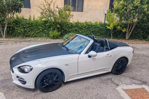 Fiat 124 spider perfetta