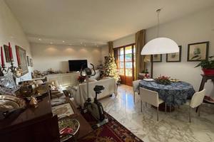 Appartamento di 115 m² con 4 locali e box auto a M