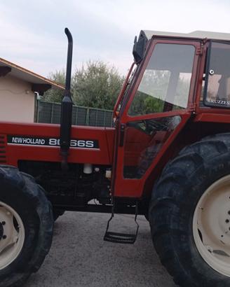 Trattore agricolo