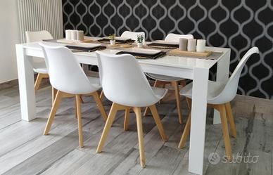 Tavolo in Vetro Extra Bianco Allungabile con Sedie