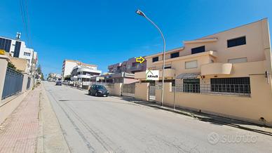 Castelvetrano ampio app. piano 2 via roma