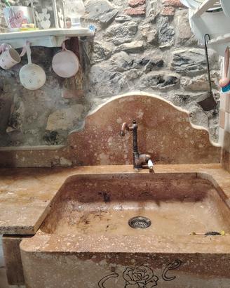 ACQUAIO I TRAVERTINO 