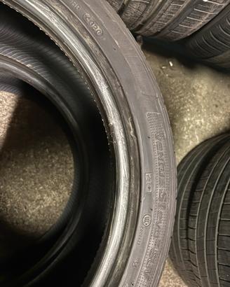 255/40 R20 101Y