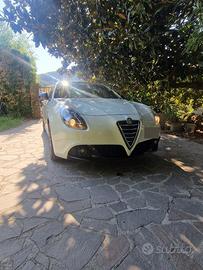 giulietta quadrifoglio verde 