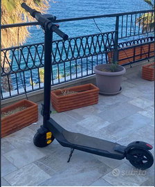 Monopattino lettrico Jeeko