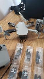 Drone dji mini 2 kit borsa ricambi come nuovo