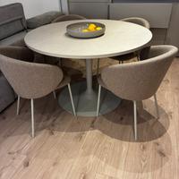 Tavolo e 4 sedie Connubia