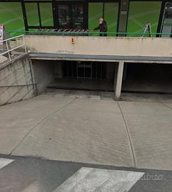 Posto auto e Moto coperto