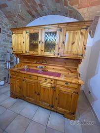Credenza otto ante