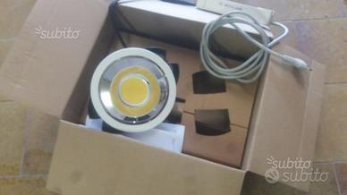 06Lampada led ad incasso nuova