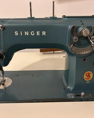 Macchina per cucire Singer 807
