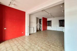 NEGOZIO A GALLIERA VENETA