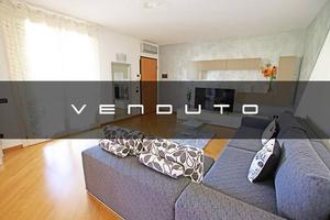 Appartamento di 135 m² con 3 locali e box auto dop