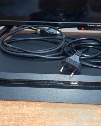 PS4 slim 