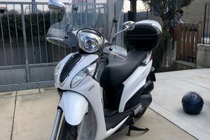 Kymco - People One-i  125cc - 17000 km