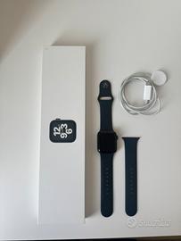 Apple Watch SE 40mm GPS + Cellular