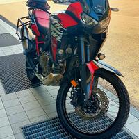 Africa twin 1100L  urban colore rosso grand prix 