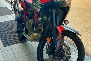 Africa twin 1100L  urban colore rosso grand prix 