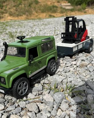 Land Rover e muletto Linde