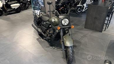 UM MOTORCYCLES ITALIA Renegade Commando 125 Renega