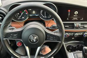 Giulia veloce Q4 2.2 210cv