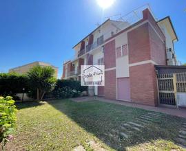 APPARTAMENTO CON GIARDINO A 300 MT DAL MARE