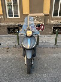 PIAGGIO BEVERLY 300 LED IE