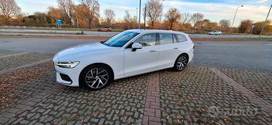 Volvo V60 T5 AWD Geartronic MY20