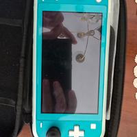 nintendo switch lite azzurra con custodia