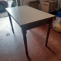 Tavolo cucina con  6 sedie