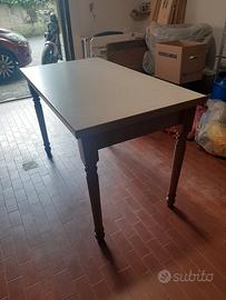 Tavolo cucina con  6 sedie