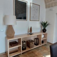 Madia/Credenza
