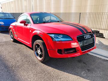 Audi TT anno 1999 ricambi usati
