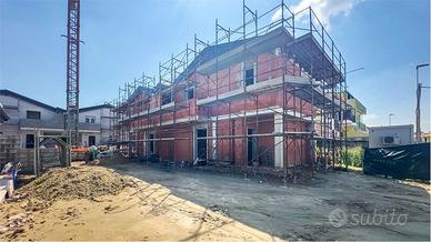 Villette di nuove costruzione con giardino