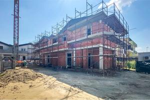 Villette di nuove costruzione con giardino