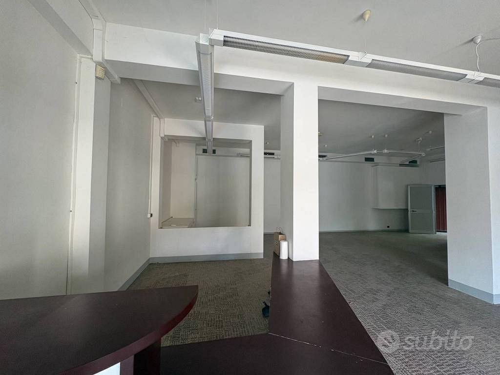 Immobile di 125 m² con 1 locale a San Giovanni in - Altro