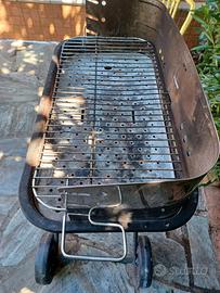 barbecue e accessorio carbonella