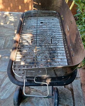 barbecue e accessorio carbonella