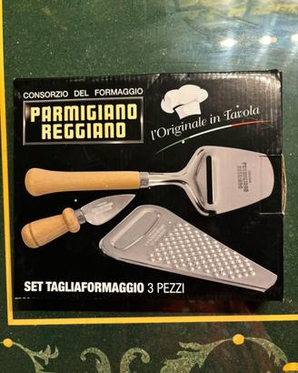 Set da cucina per il parmigiano