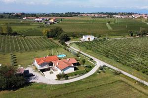 VILLA SINGOLA A LAZISE