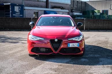 Alfa Giulia Veloce 2.2 210 cv Q4 pack performance