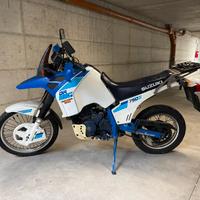 Suzuki DR BIG 1989 (1988-1989)