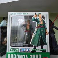 Roronoa Zoro Figuarts Zero Bandai One Piece 