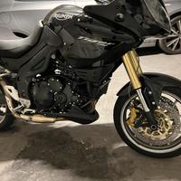 Triumph tiger 1050