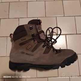 scarpe da montagna TECNICA