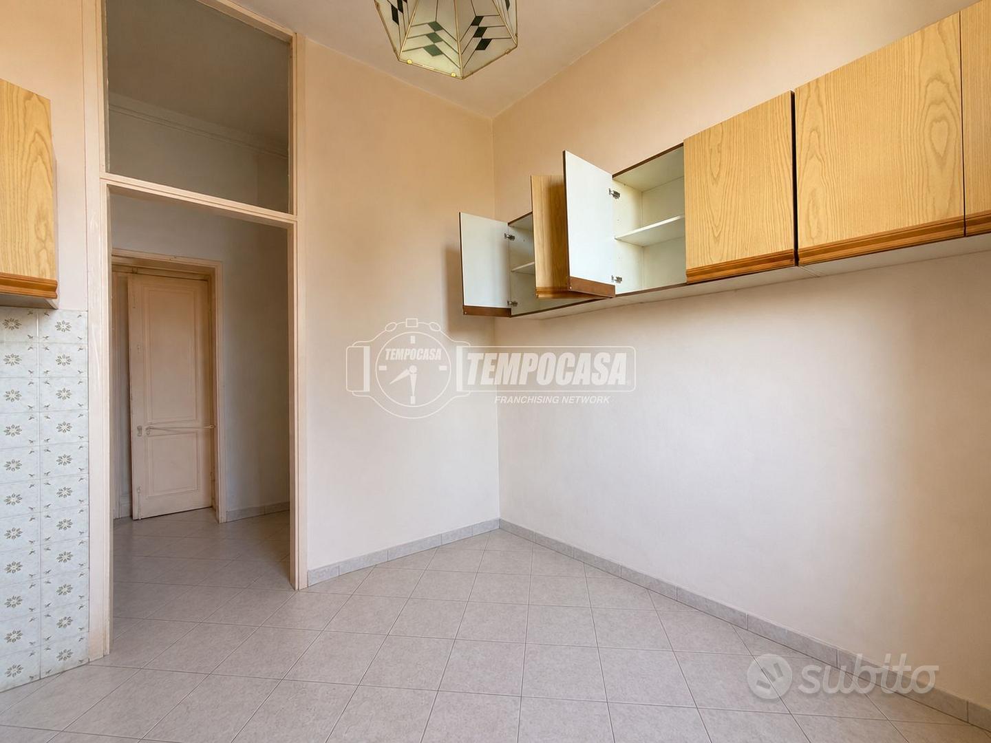 Apartment in Arona, Regione Siberia, Campagna - Vista 3