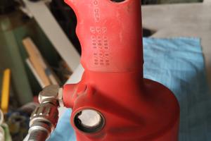 rivettatrice pneumatica Fac Rac 