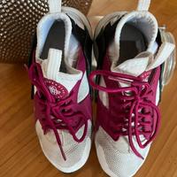 Nike Air Huarache GS Ultra White Sport Fucsia 4Y