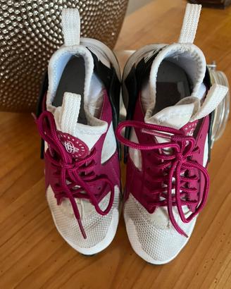 Nike Air Huarache GS Ultra White Sport Fucsia 4Y
