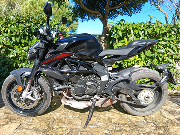 MV brutale 800 rosso